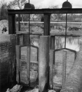 Flood hatches with eel grid, Titchfield Mill, Titchfield