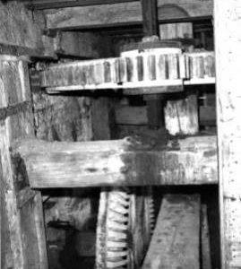 Pit wheel and spur wheel, watermill, Abbotstone