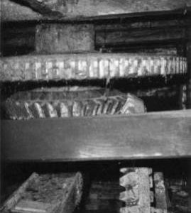 Pit wheel, wallower and spur wheel, Durngate Mill, Winchester