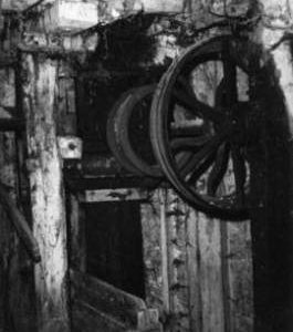 Crown wheel and line shaft, Durngate Mill, Winchester