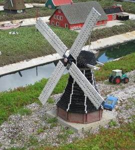 Miniature windmills, Legoland, Windsor