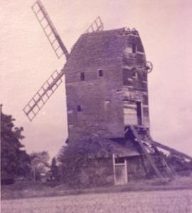Post mill, Lowfield Heath