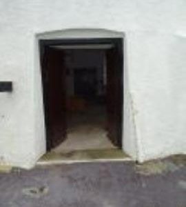 Ground floor door, Melin Llynon, Llanddeusant