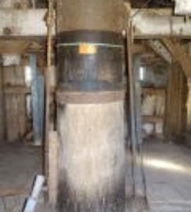 Main post on spout floor, New Mill, Cross in Hand