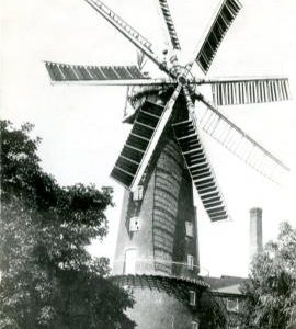 Leach's eight-sailed tower mill, Wisbech