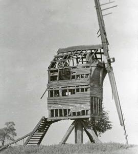 Post mill, Carlton le Moorland
