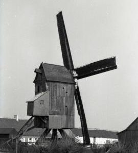 Post mill without roundhouse, Marck, Pas-de-Calais, France