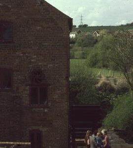 Newnham Mill, Newnham Bridge - head side of waterwheel